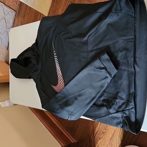 Nike sweatshirt dri fit
